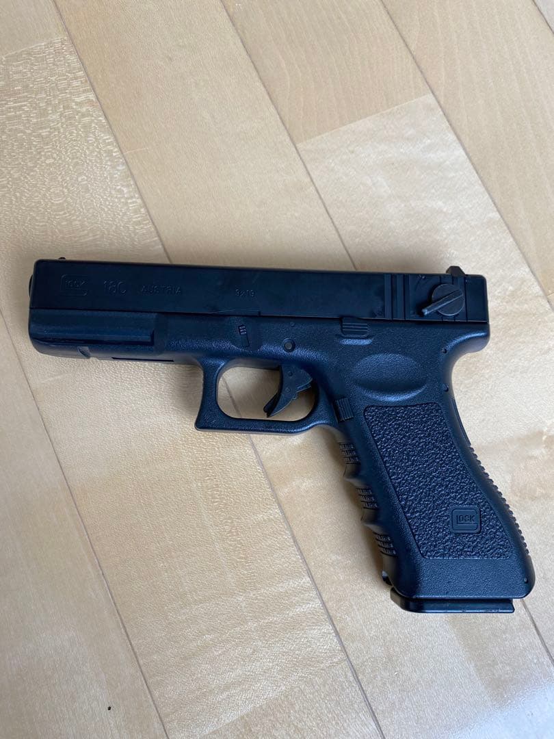 最終お値下げGlock 18C バッテリー付き動作確認済み！100連マガジン✖️2