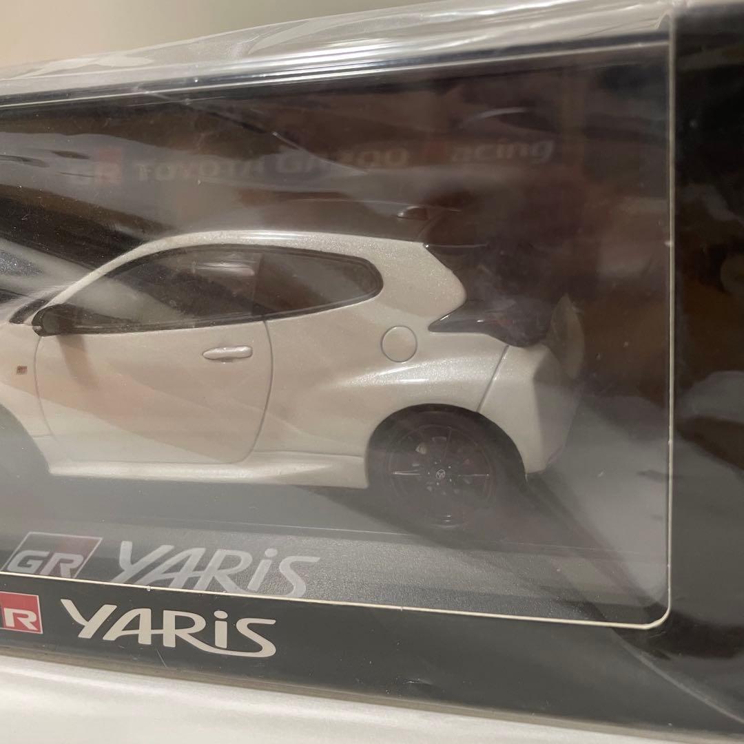 GR ヤリス　ミニカー　新品　未開封　非売品　ダイキャスト製　1/30