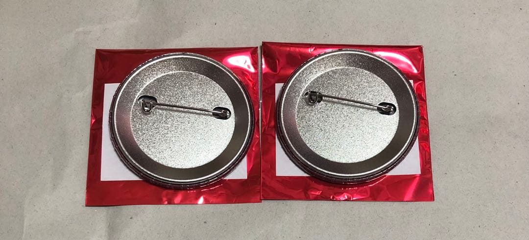 鬼滅の刃 干支 午年 箔押し 缶バッジ 我妻善逸 - メルカリ