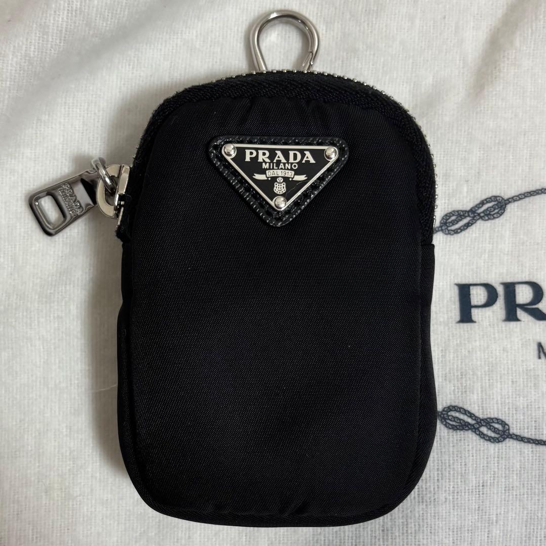 プラダ Re-Edition 2005 Re-Nylon バッグ ブラック