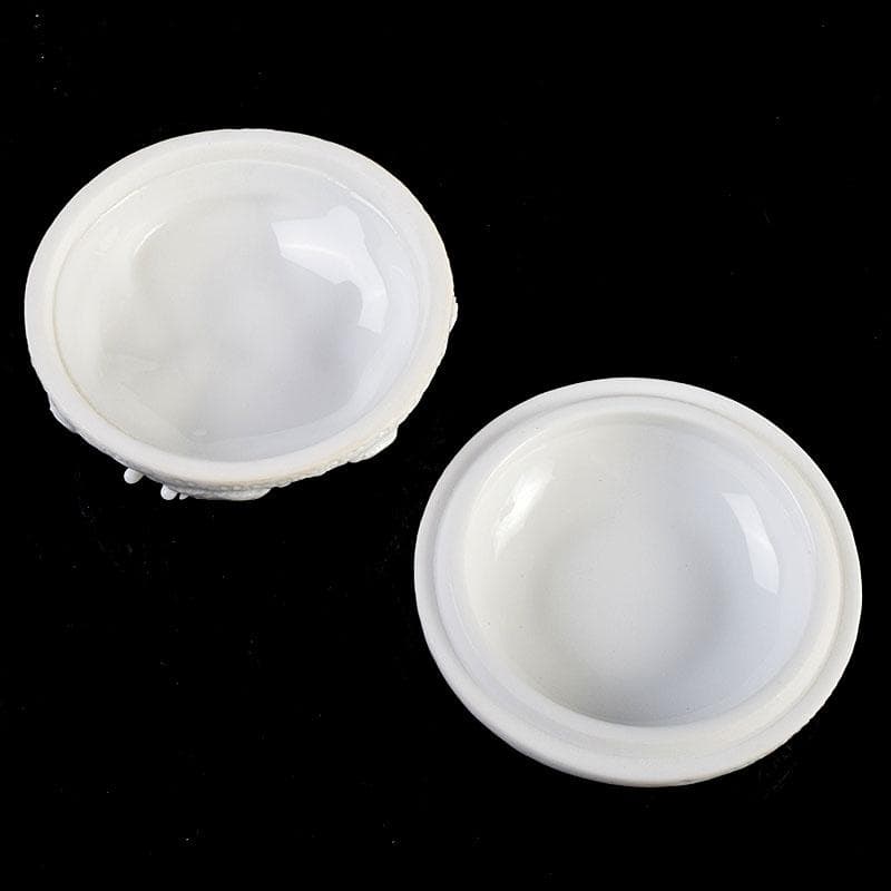 茶道具 平戸焼 十五代 中里茂右ェ門作 白磁雲龍彫 香合 共布共箱 V