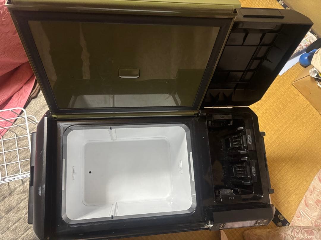 Makita XGT 冷温庫 大容量 オリーブグリーン今なら、バッテリー2個付