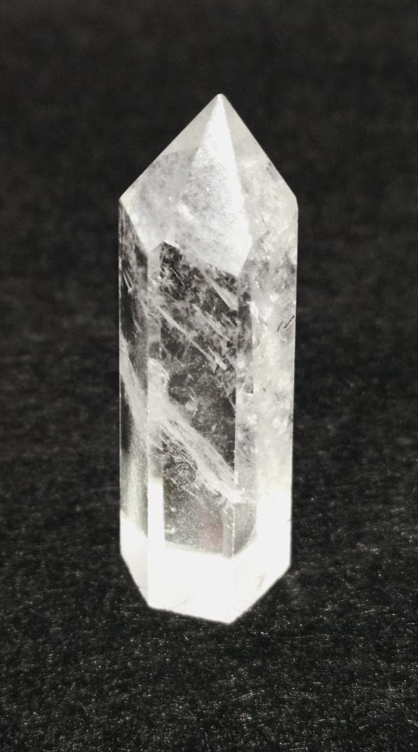 天然石】水晶 クリスタルポイント 六角柱 41mm 10.6g No022 - メルカリ