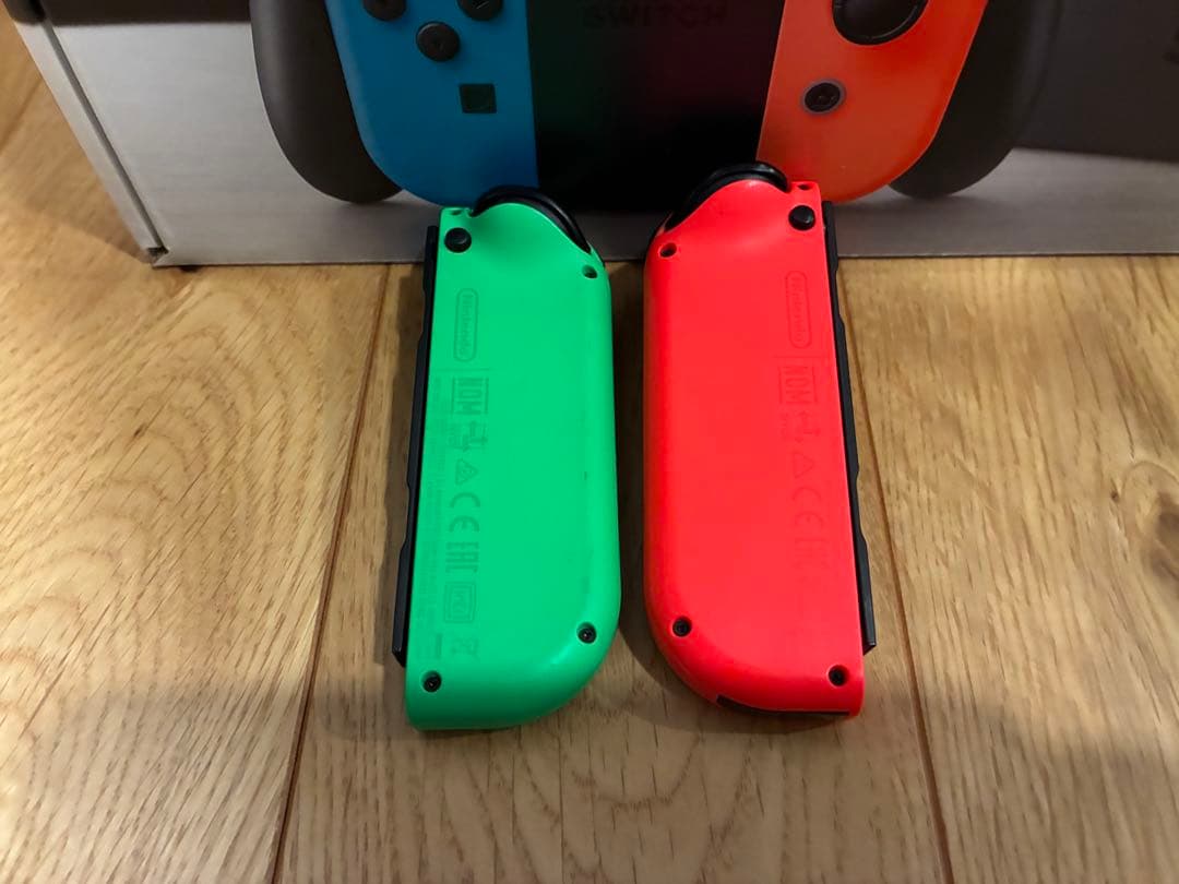 Nintendo Switch 本体セット　小物付き