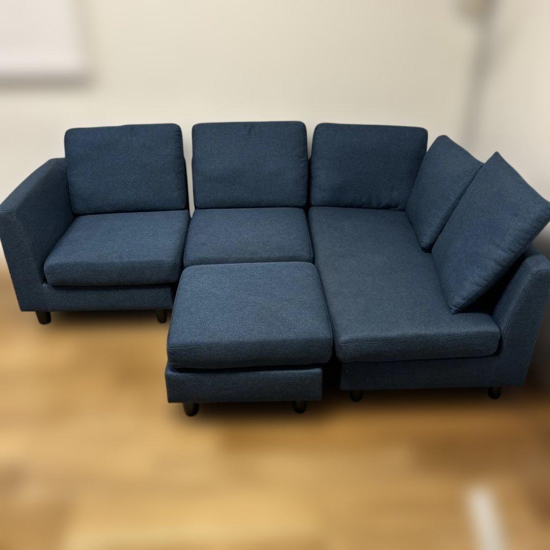 B*い様 ニトリ　3〜4人掛けソファ　オットマン付き　ネイビー