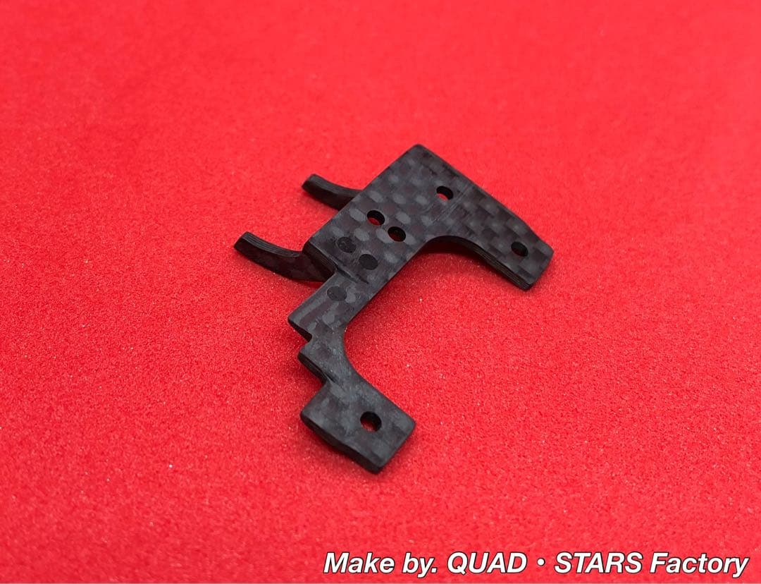 【ミニ四駆・VZ用】１軸リヤアンカー＋モーター押さえ　ブラックアウト／カーボン