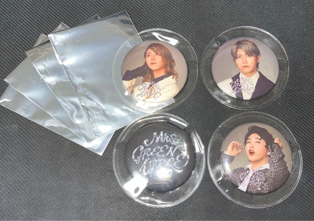 Mrs. GREEN APPLE ポップアップストア ピンバッジ ボタン コンプ Mrs. GREEN APPLE ポップアップストア ピンバッジ ボタン コンプ Mrs