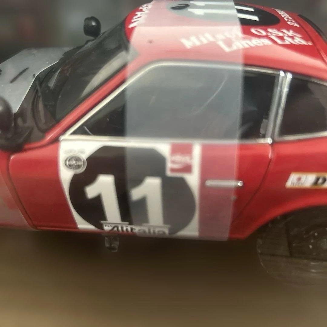 京商　1/18ダットサン240Ｚ1971サファリラリー優勝車　No.11