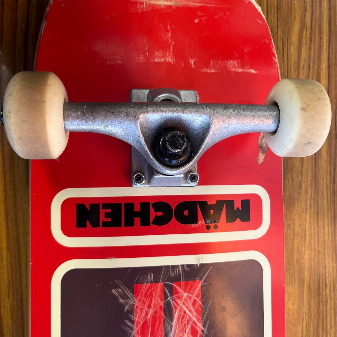 GIRL スケートボード　コンプリート　8.25インチ レンチ付属