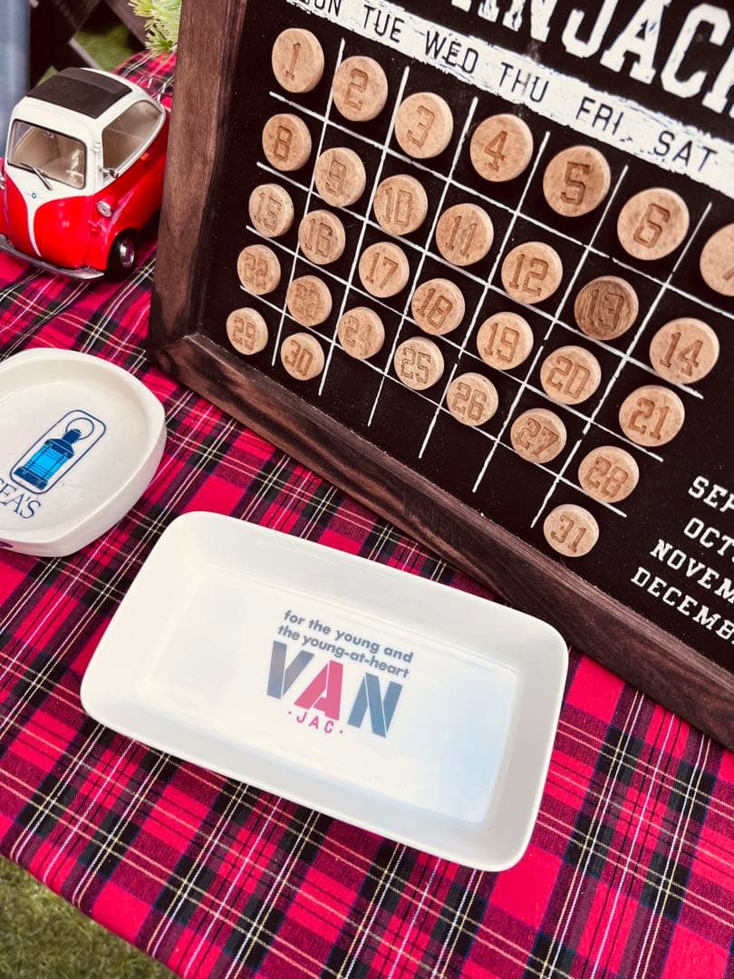 VAN陶器製トレー25年くらい前のもの大変貴重です。 ぎやまん陶 高台珍味 – カネコ小兵公式オンラインストア