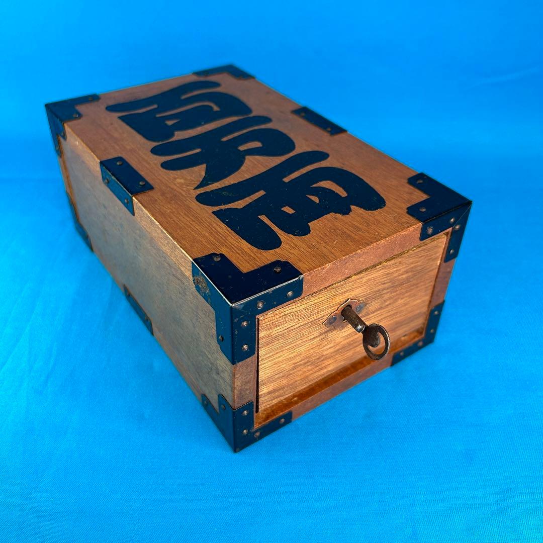 野村證券百万両貯金箱 - メルカリ