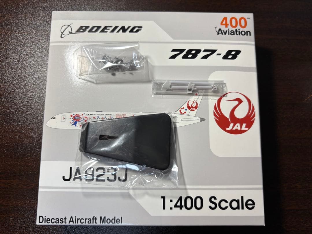 Aviation JAL 日本航空 B787-8 JA823J 1/400 新品