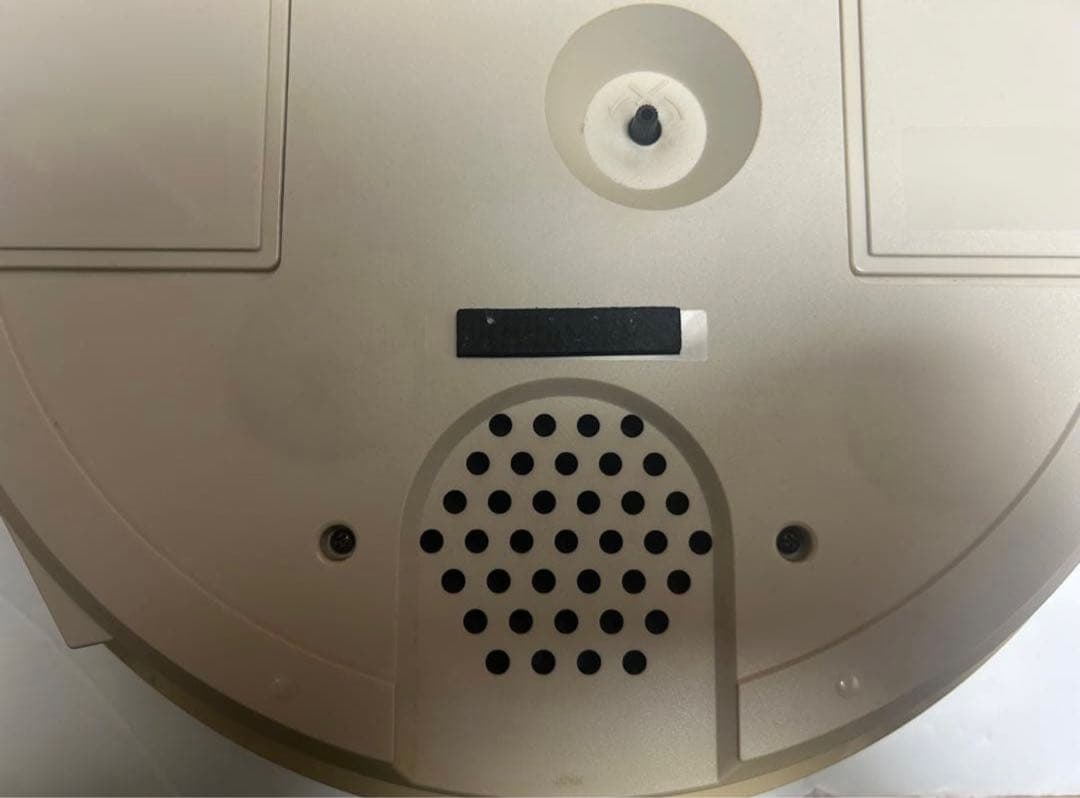 Small World 花の形状 掛時計 動く人形付き