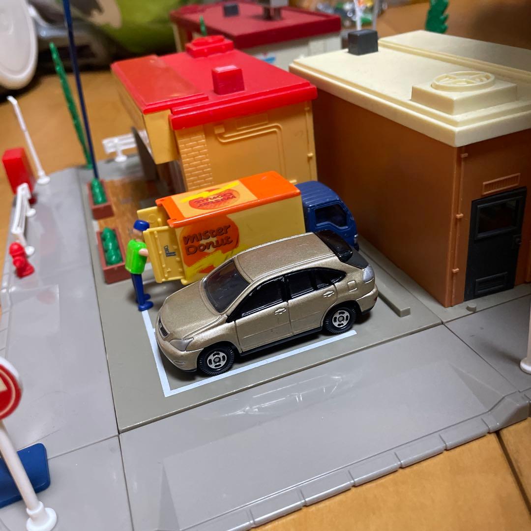 旧トミカタウン廃盤 コンビニ 郵便局 車両付き