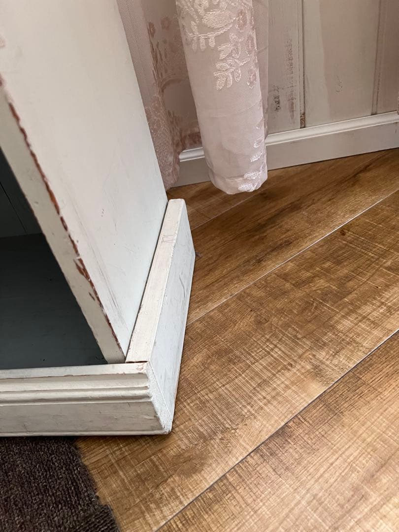 最終お値下げ価格！アンティーク風に作った白い棚＊シャビー