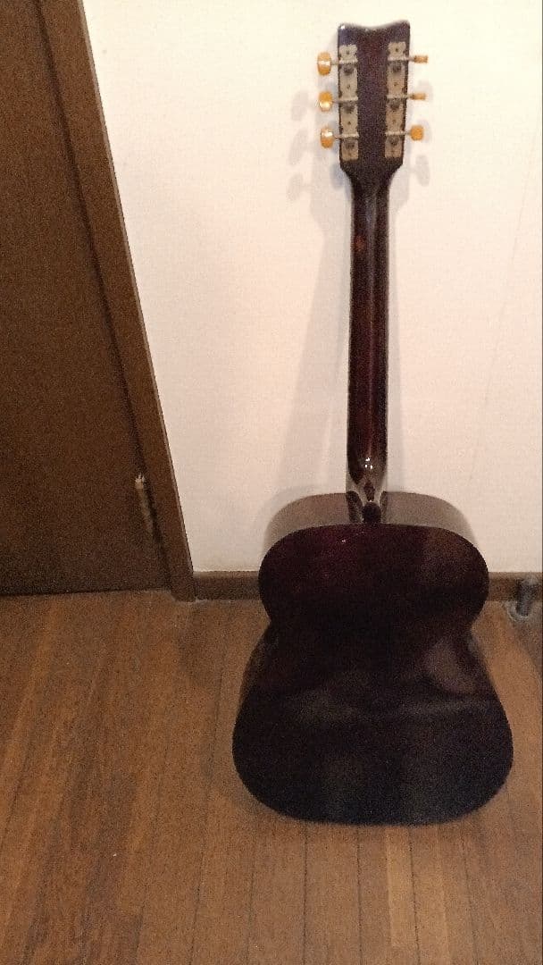 お値下げしました。 カワイ・アコースティックギター F100 ビンテージ