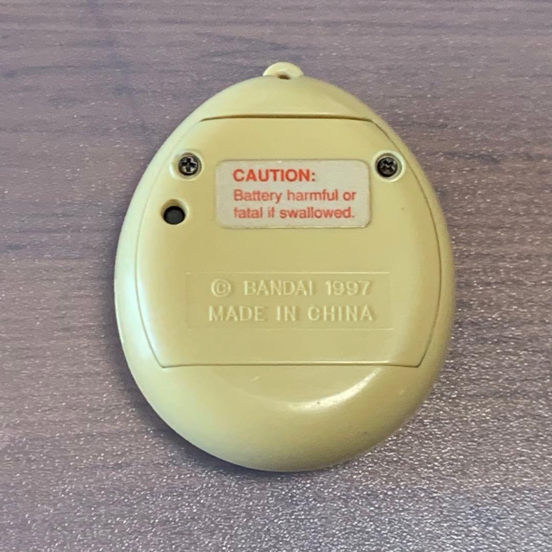 M189❀たまごっち 初代 海外 英語版 1997 バンダイ ホワイトブルー