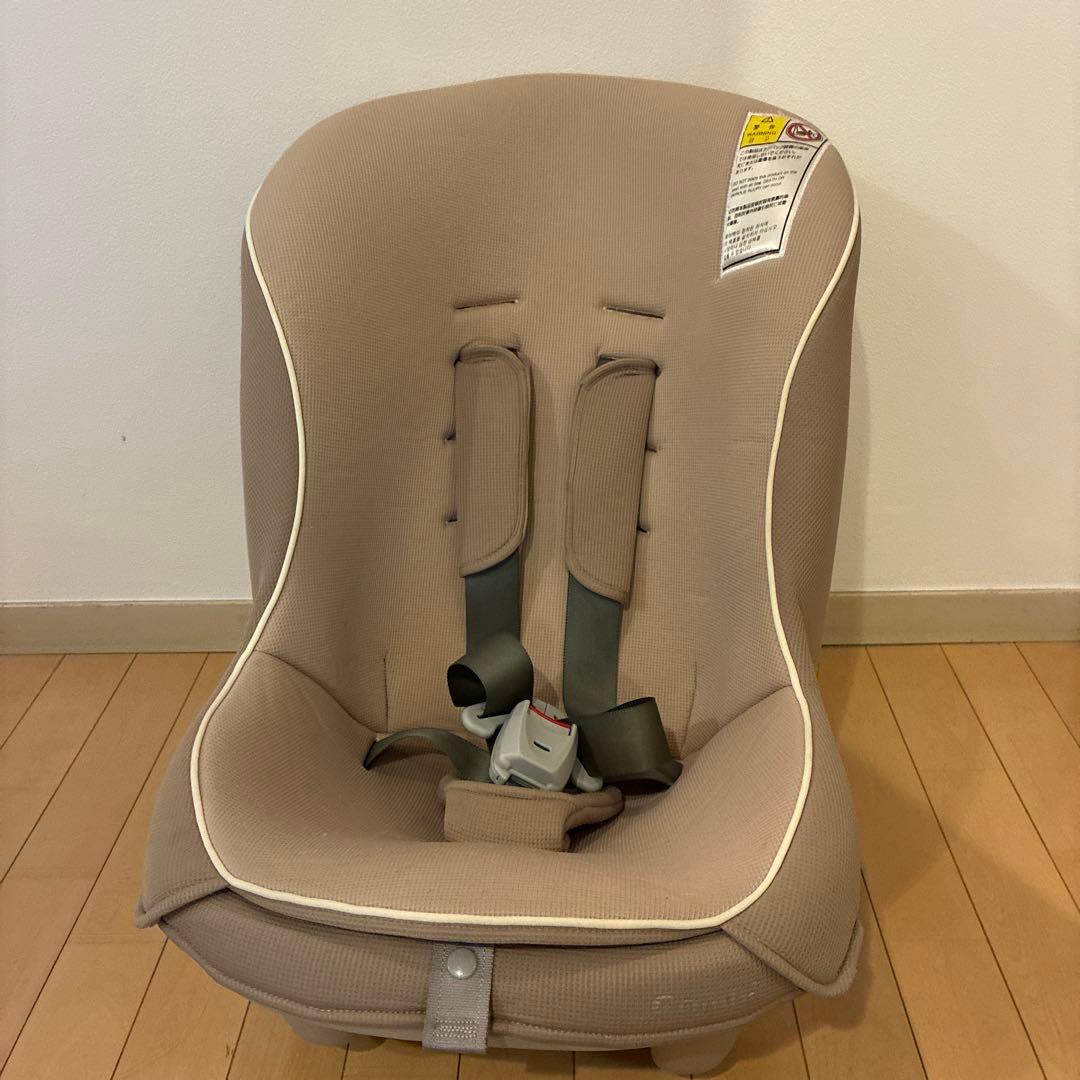 Combi コッコロ チャイルドシート ヘーゼルナッツ - メルカリ