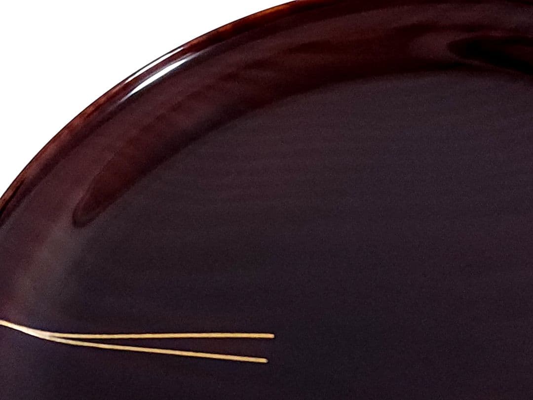 川端近左　松葉蒔絵　松ノ木溜青海盆　共箱　共布　直径：約23.5㎝　未使用