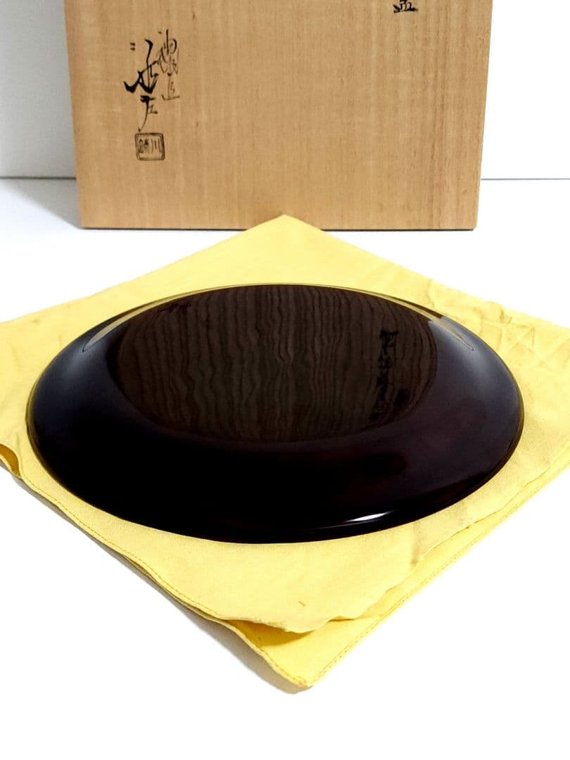 川端近左　松葉蒔絵　松ノ木溜青海盆　共箱　共布　直径：約23.5㎝　未使用