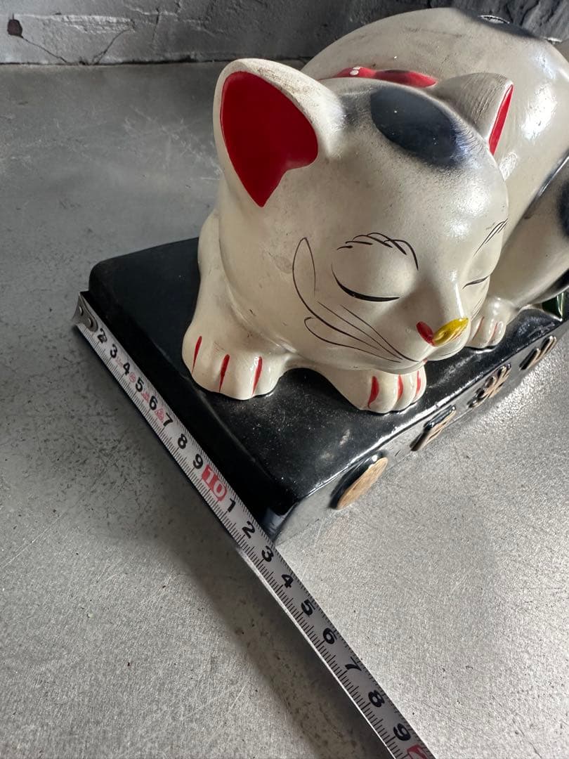 眠り猫 白猫の貯金箱 日光山 ヴィンテージ 美術品・アンティーク