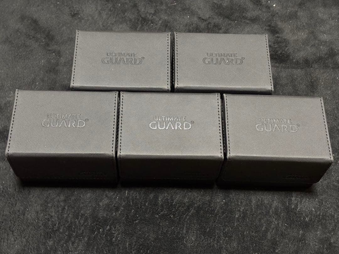 サプライ・アクセサリ・グッズ Ultimate Guard Sidewinder 80+ XenoSkin