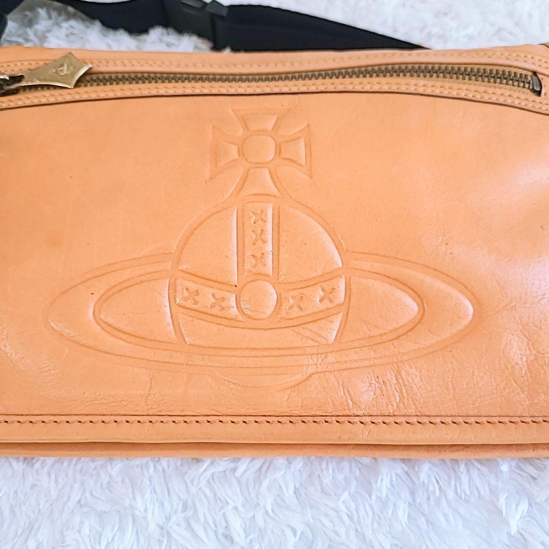 レア ヴィヴィアンウエストウッド オーブ型押し ショルダー 斜め掛けバック