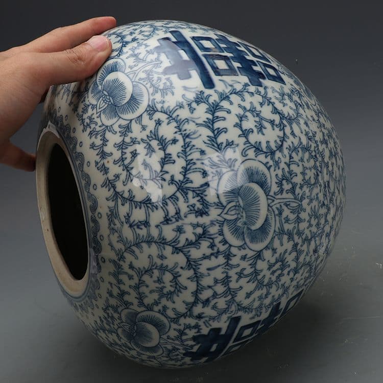 青花喜字尖蓋壺 西瓜壺 茶壺 景徳鎮 陶磁器 装飾品 現代工芸品 美術品