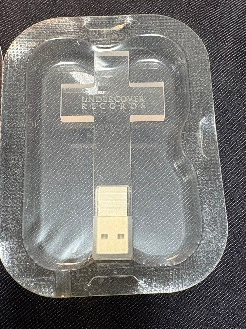 希少 UNDERCOVER Mars89 コラボ クロス型 USBメモリー