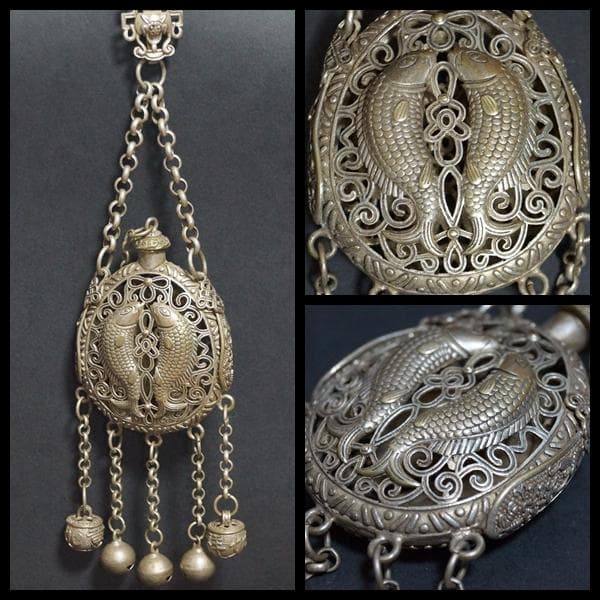 清 銀細工 透かし彫り『双魚祥瑞文』香入 香囊 紋銀在銘 鈴根付 提げ物 装飾品