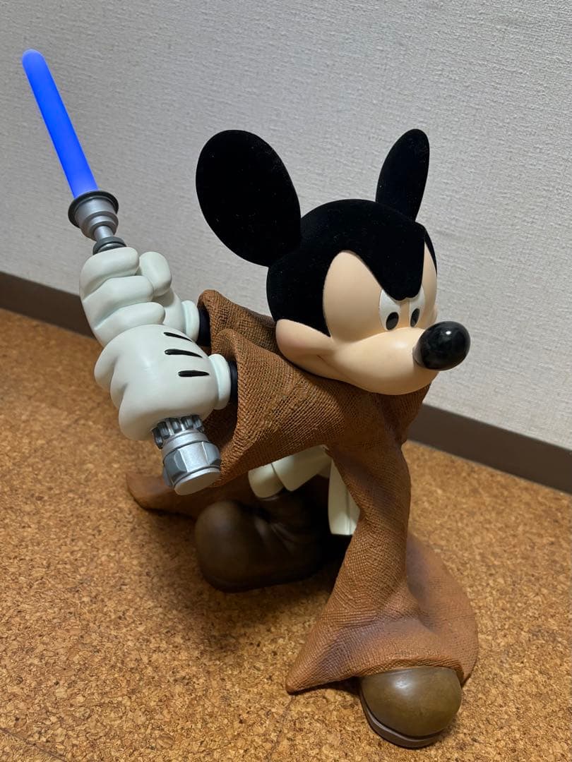 【デロリアン】ジェダイの騎士 ミッキーマウス ビッグフィギュア 限定