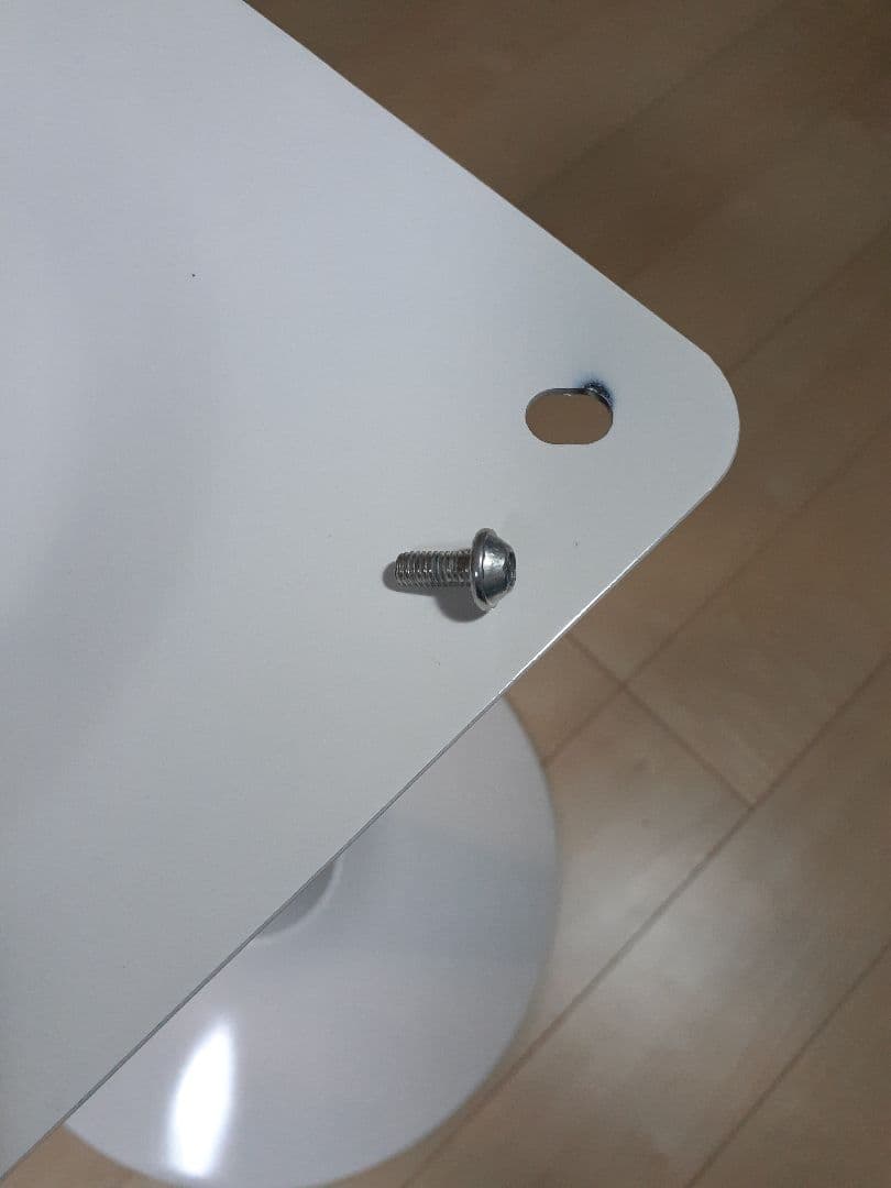 ダイニングテーブル　チューリップテーブル　エーロサーリネン