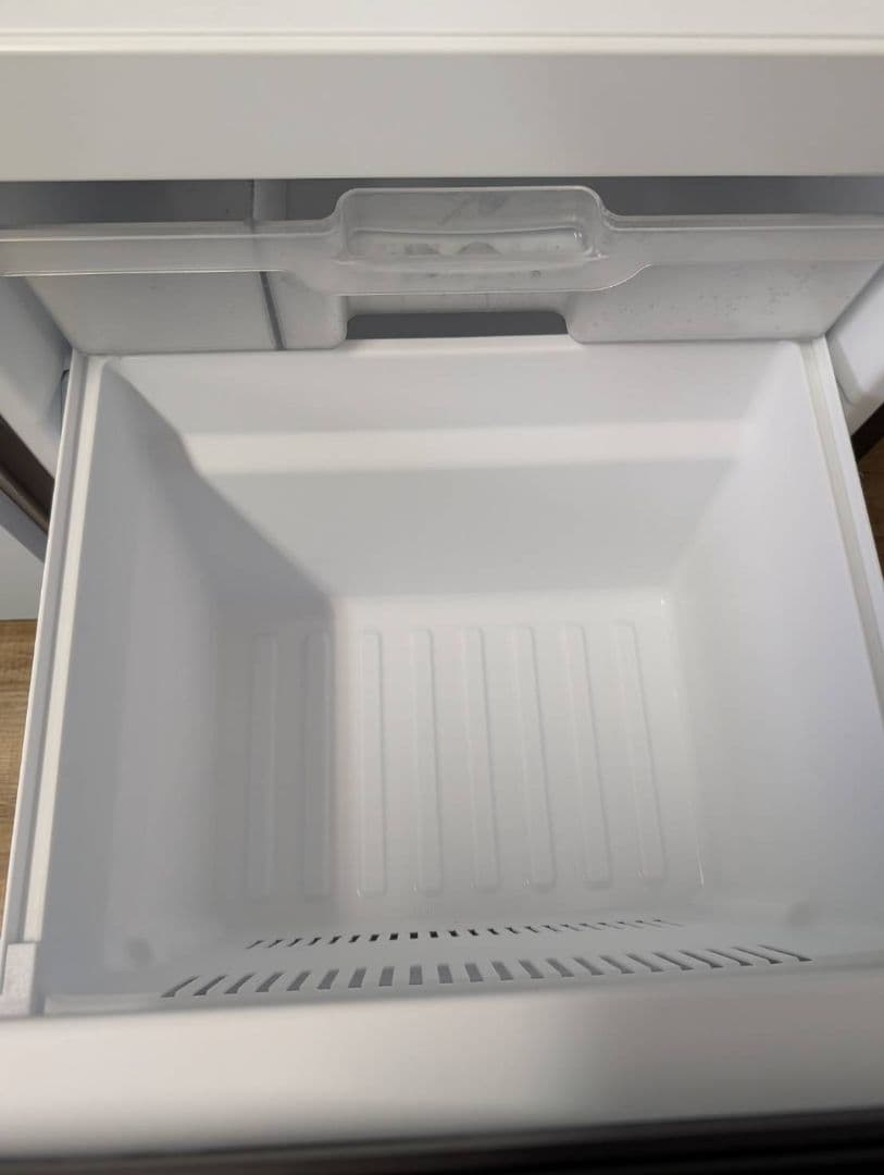 じ*ん様 美品　Panasonic 冷蔵庫 ブラウンNR-B14FW-T　一人暮