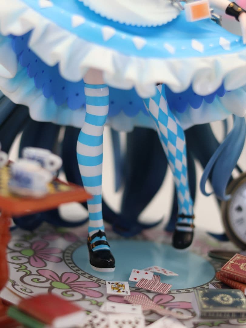 ブルーアーカイブ 天童アリス In不思議な国 ガレージキット 完成品