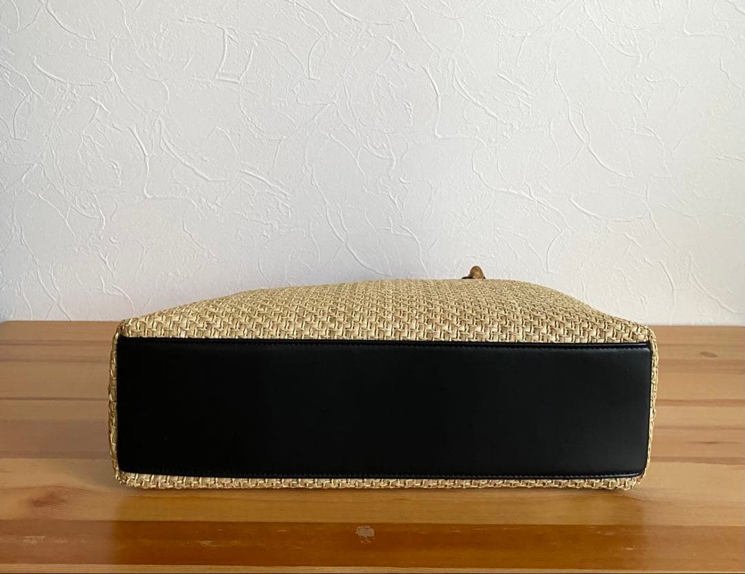 【新品未使用】カゴ風バッグ　生成り×ブラック