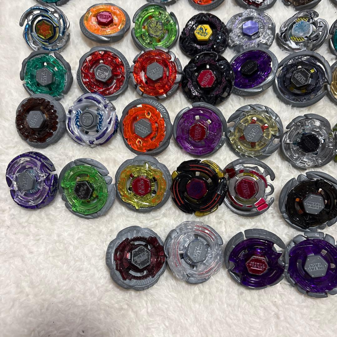 メタルファイトベイブレード 67個 まとめ売り 引退品 バラ売り可能 即