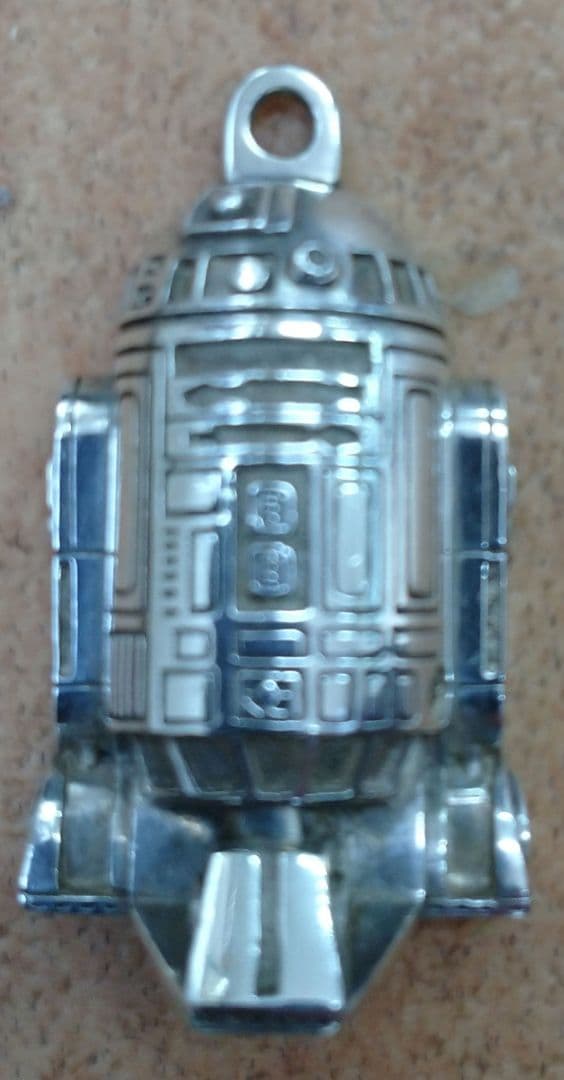スターウォーズ R2-D2 ネックレストップ Star Wars R2-D2 Stainless Steel Pendant Necklace – Jewelry Brands Shop
