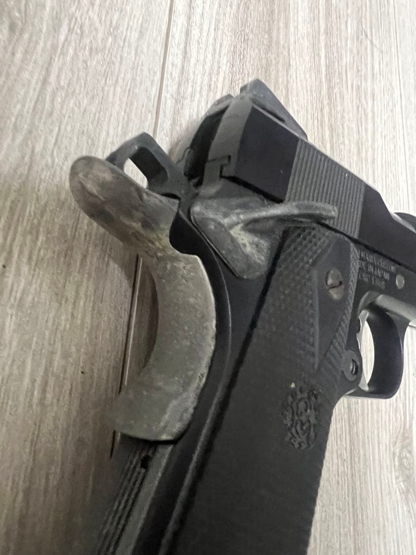 M.E.Uピストル 社外チャンバー マガジン3つ付き