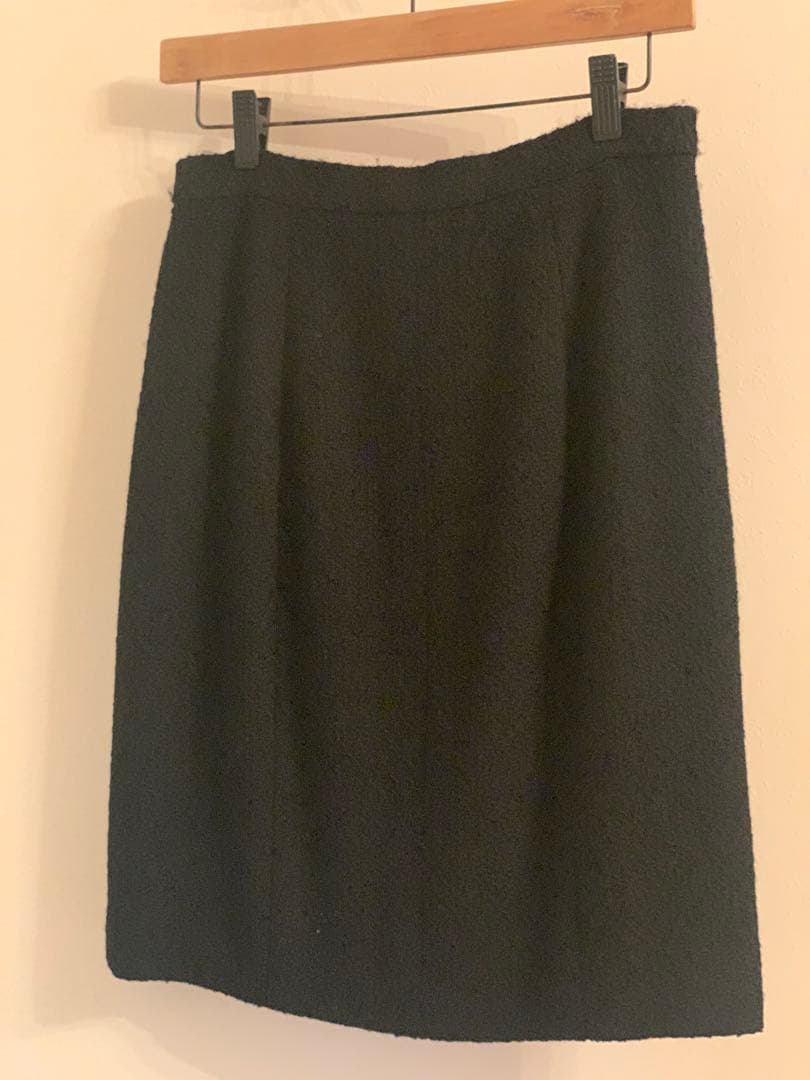 シャネル　CHANEL 黒 ボタン付きタイトスカート　44