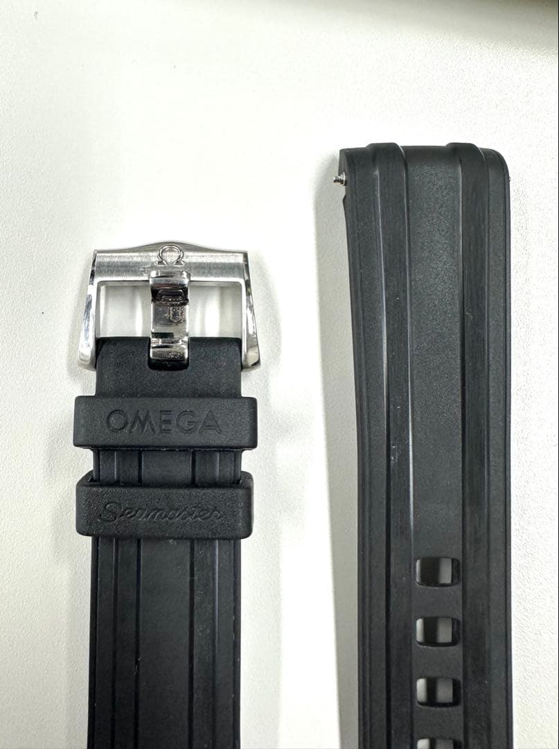 【かっちゃん】オメガ　シーマスターラバーストラップ バックル付