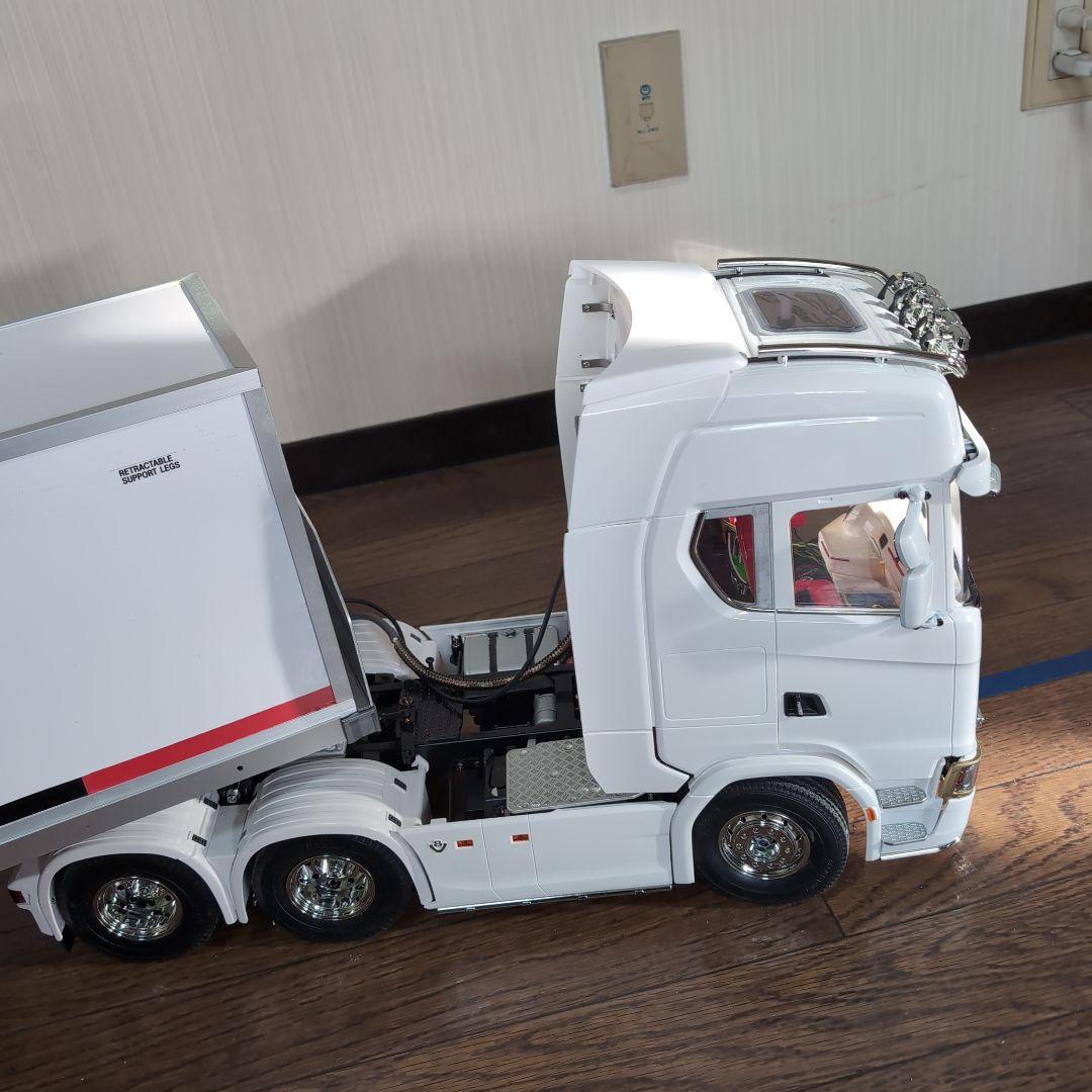 タミヤ1/14スカニア770S6x4のダブルストレーラーです