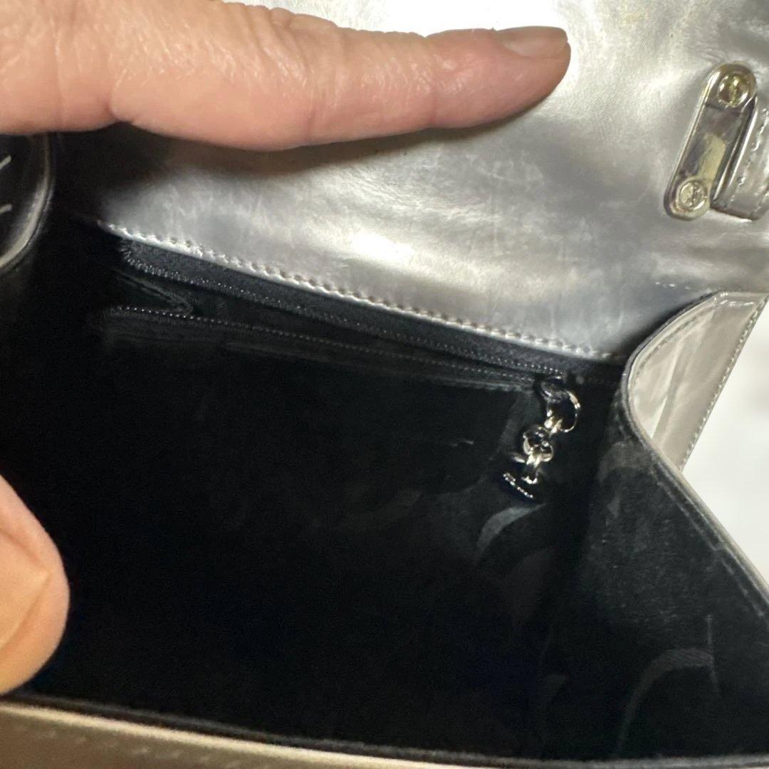 フェラガモ　￼シルバー　￼ミニバッグ