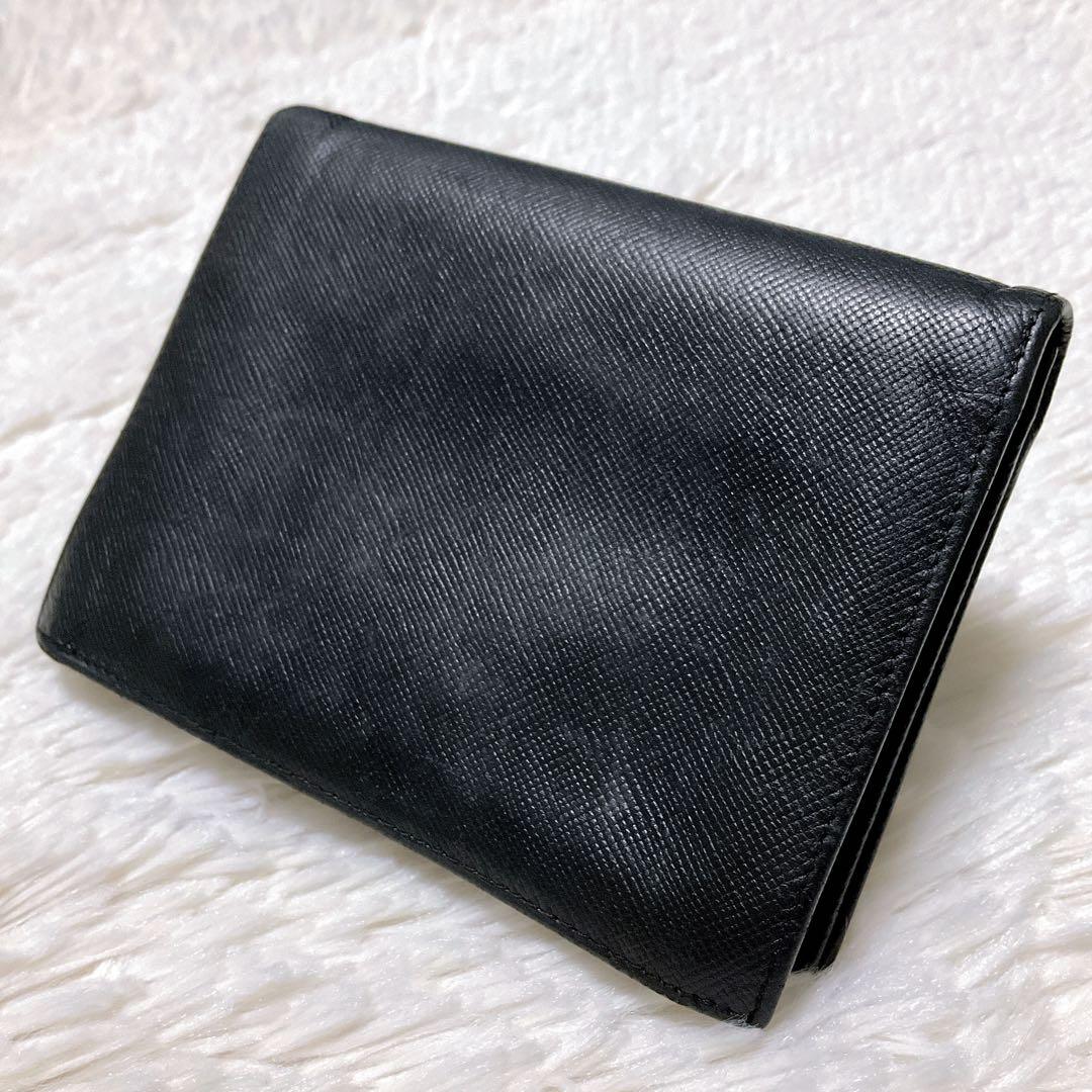 ⭐︎希少⭐︎プラダ 二つ折り財布 サフィアーノレザー 三角ロゴ 黒