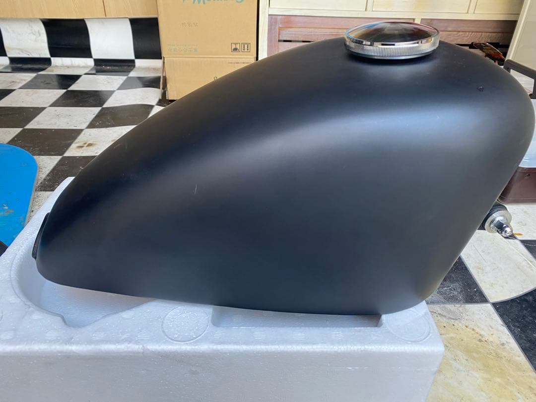 ヘイスト250｜タンク｜艶消しブラックタンクアップステー付き