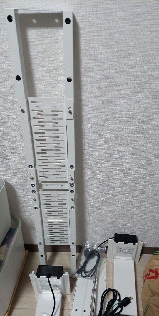 つん。　FLEXISPOT 電動昇降式デスク E3B-JA ニトリの天板付