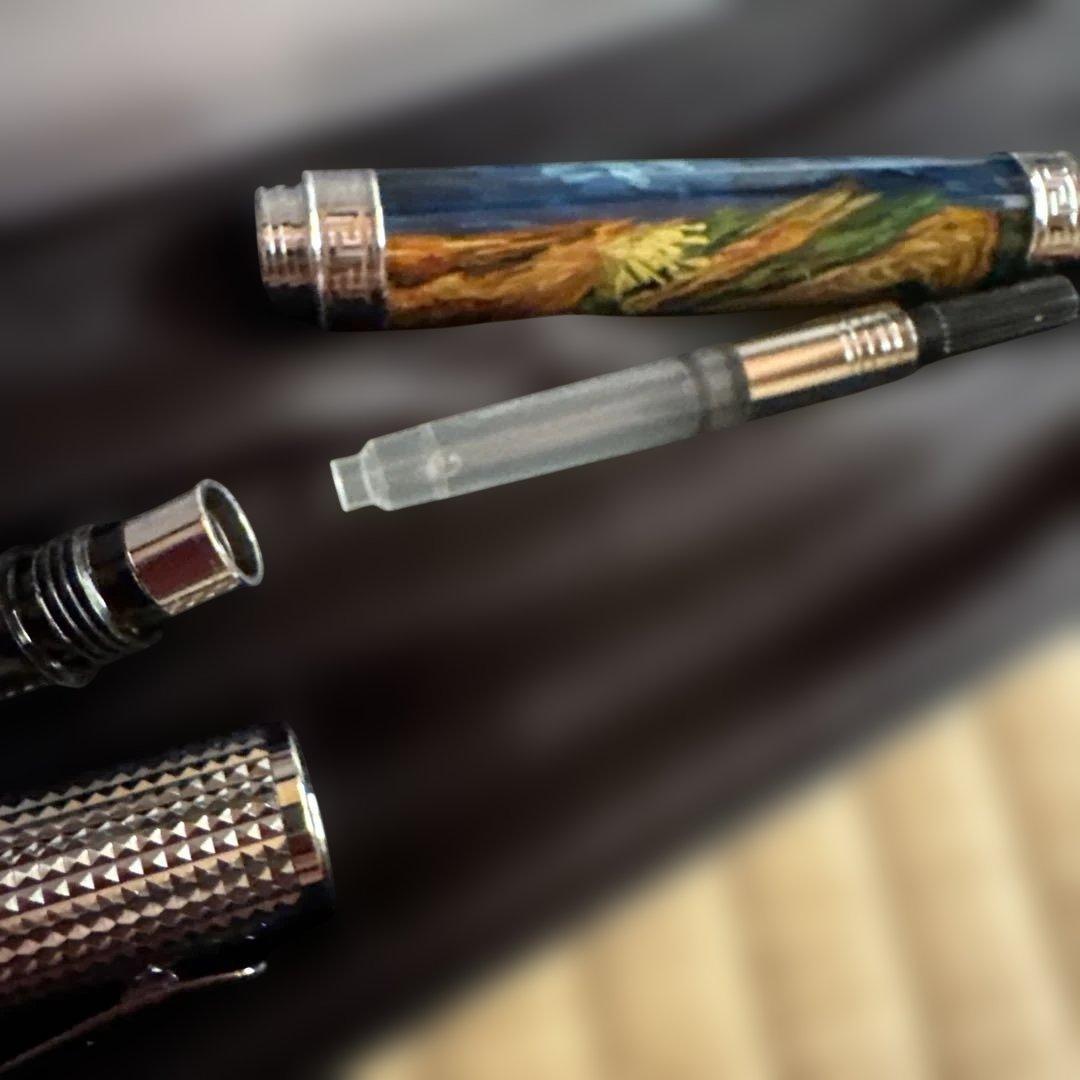 ゴッホ美術館 万年筆 ローラーペン　本革ペンケース　3点セット