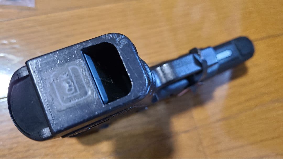 ジャンク東京マルイG18C電動ハンドガンセットおまけ付き18禁エアガントイガン