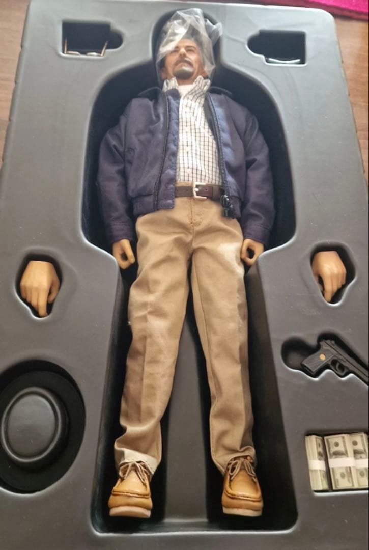 Breaking Bad Heisenberg フィギュア　レア