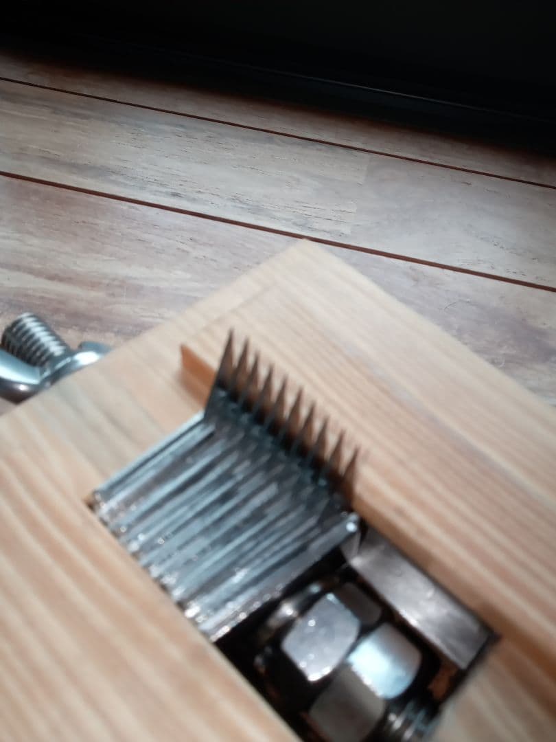 ラウハラ専用アイテム\"キューブ君ミニカッター”