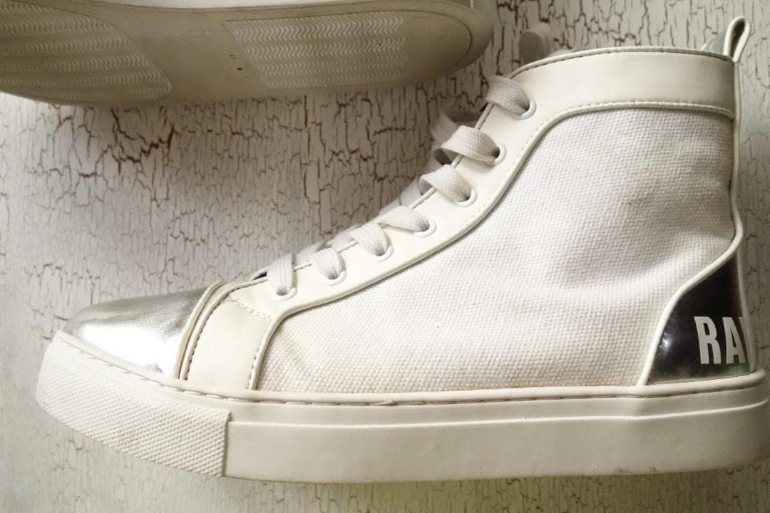 the GazettE スニーカー2014年PULSE WRIGGLING TO